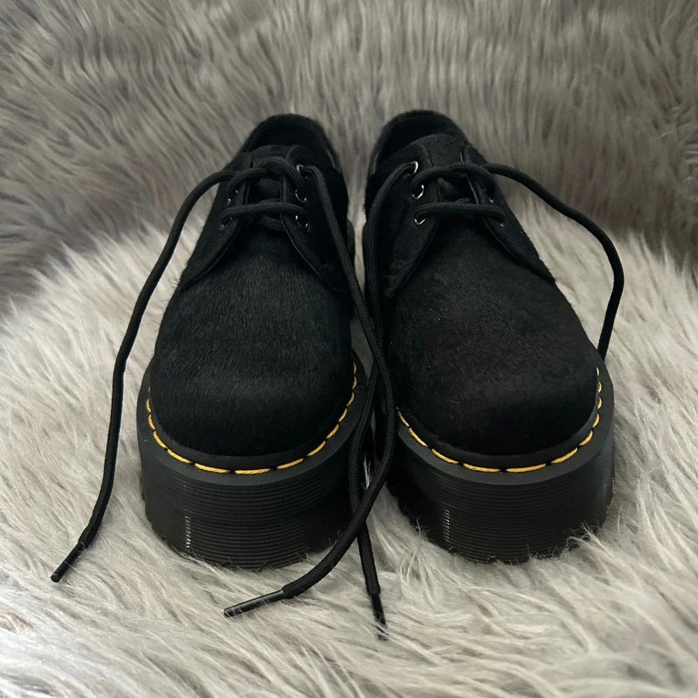 Dr. Martens Air Wair Cowhide Quad Shows Womens Size 6 USM Black Lace Up Platform